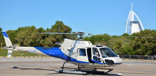 12 Mints Iconic Helicopter Tour Dubai